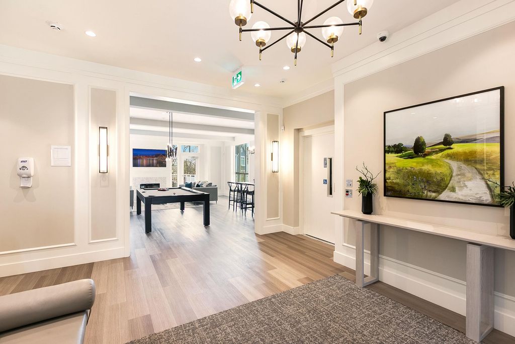 listing image 1102774013572063446