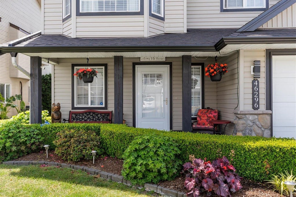 Photo of 46296 Ranchero Drive, Chilliwack, BC V2R 5P3 (MLS # R3131818)
