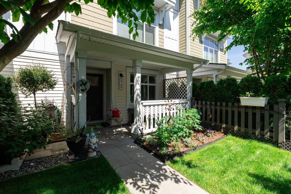 Photo of 11295 Pazarena Place #2104, Maple Ridge, BC V2X 4K9 (MLS # R3150543)