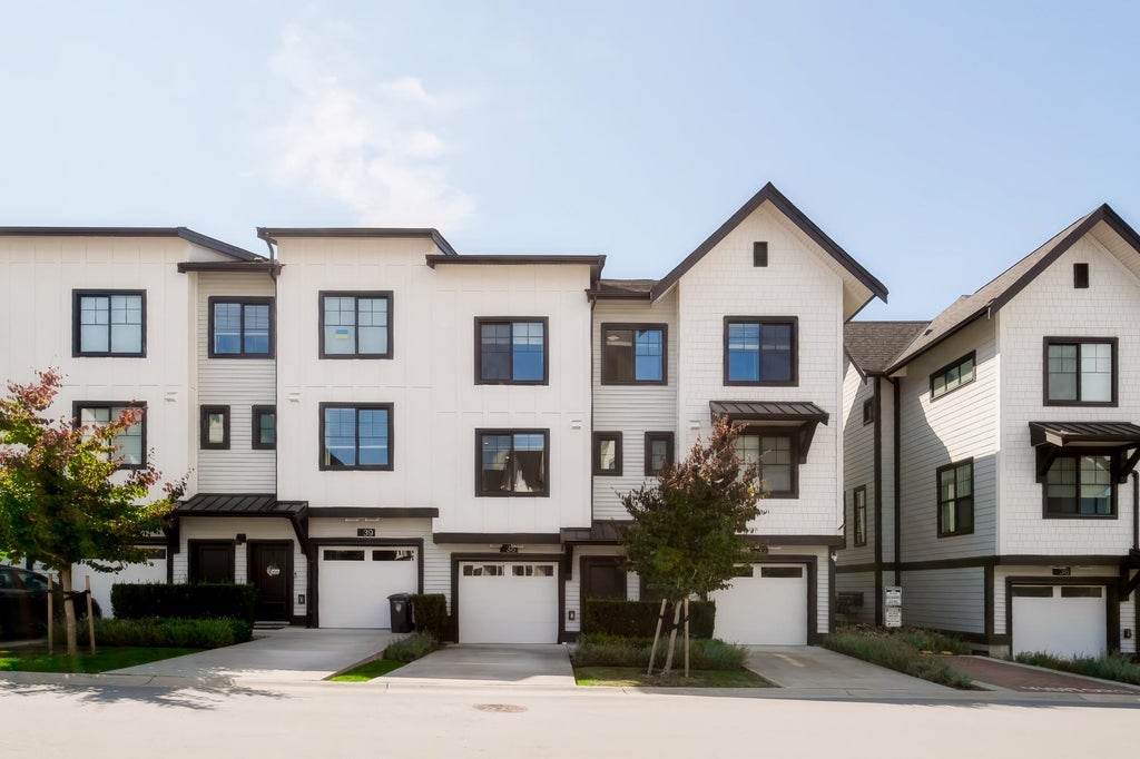Photo of 7967 197 Street #38, Langley, BC V2Y 3P1 (MLS # R3156997)