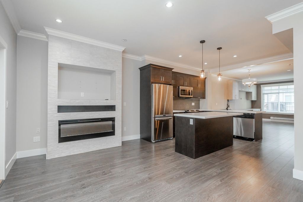listing image 1103872486939368248