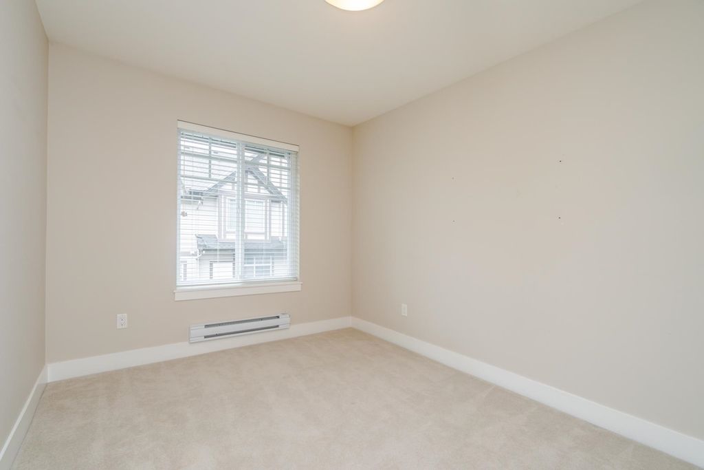 listing image 1109570631872100256