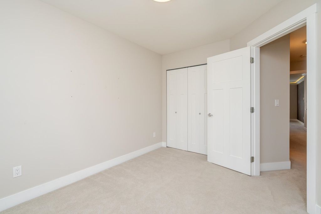 listing image 1109613592253770192