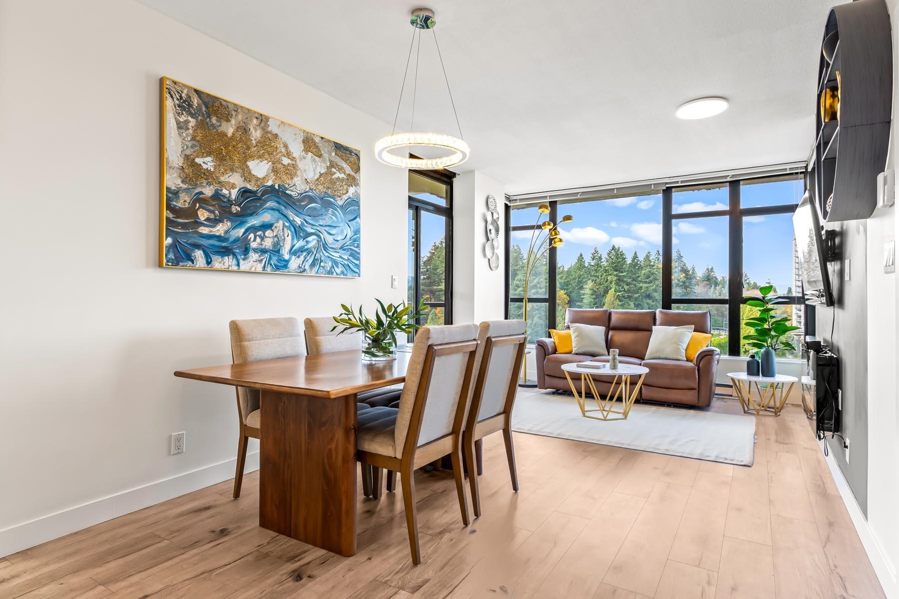 15 E Royal Avenue 1701