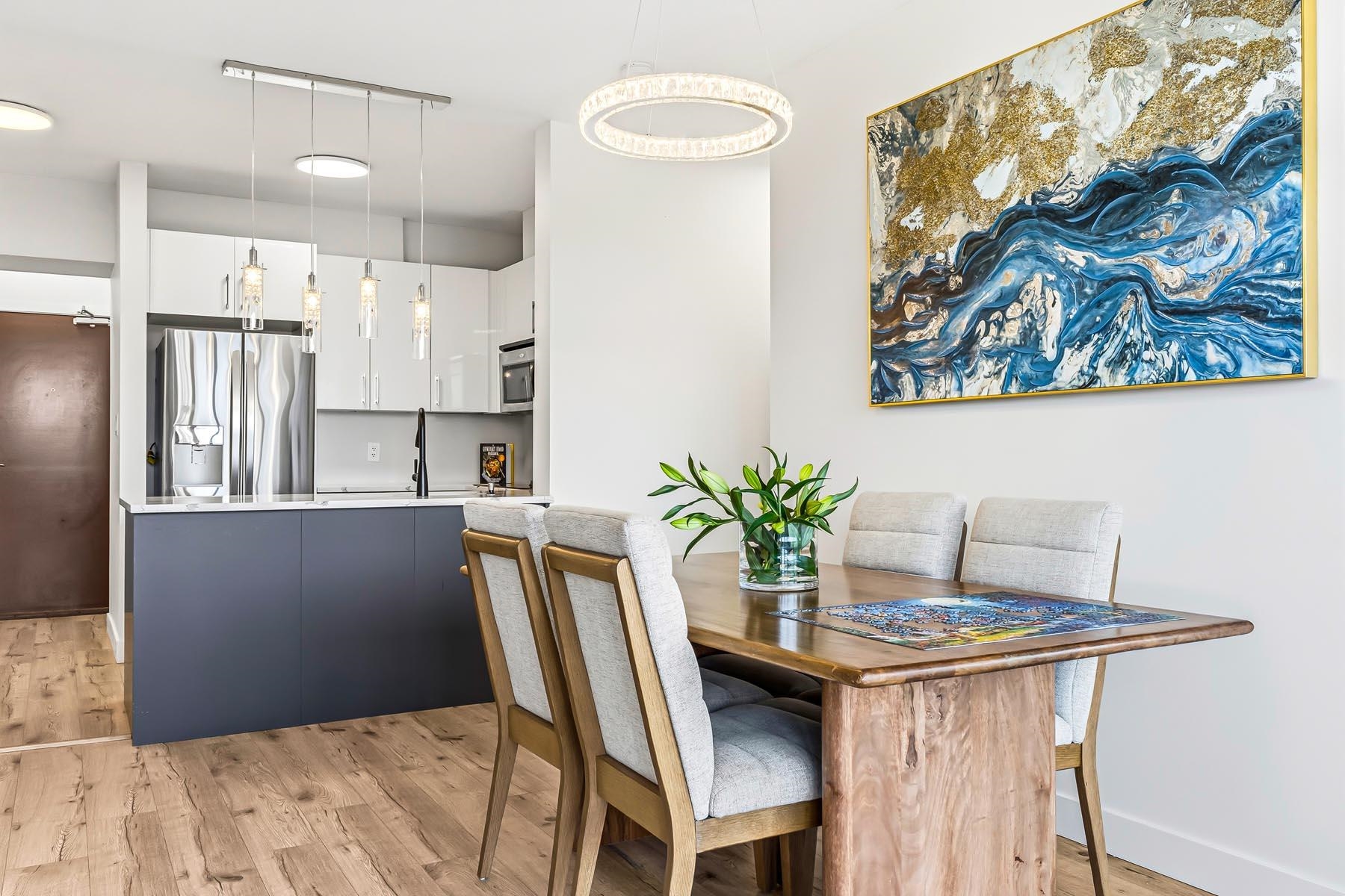 15 E Royal Avenue 1701