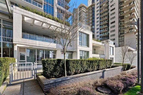 2288 Alpha Avenue TH02 Burnaby BC V5C 0L9