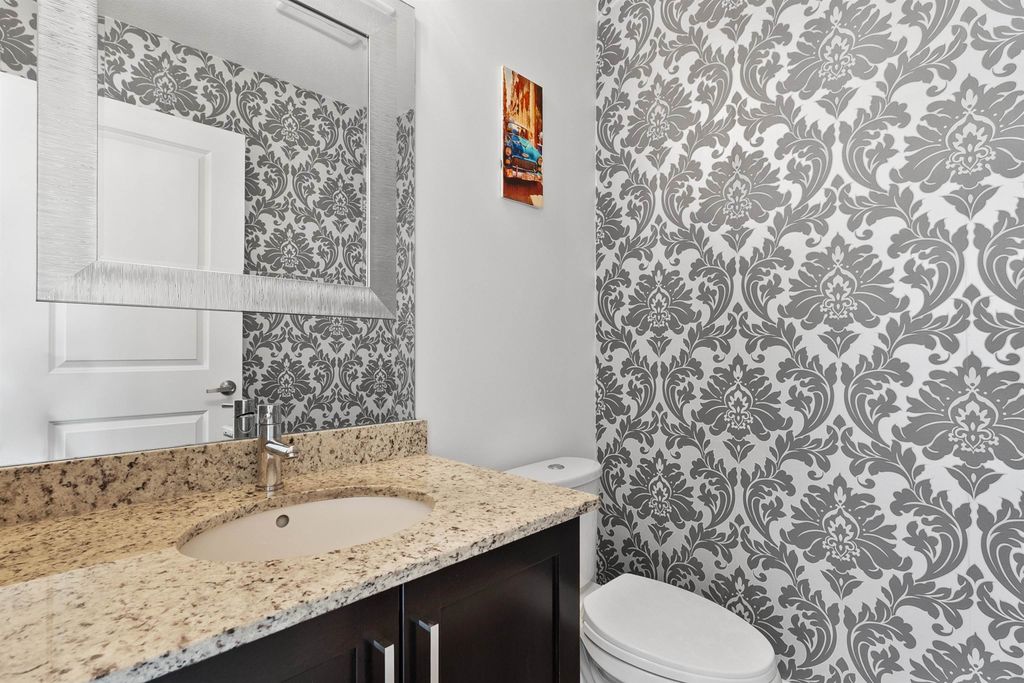 listing image 1104324905554789295