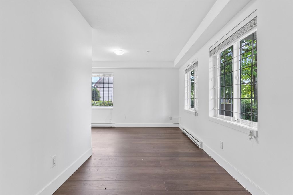 listing image 1108367100773644411