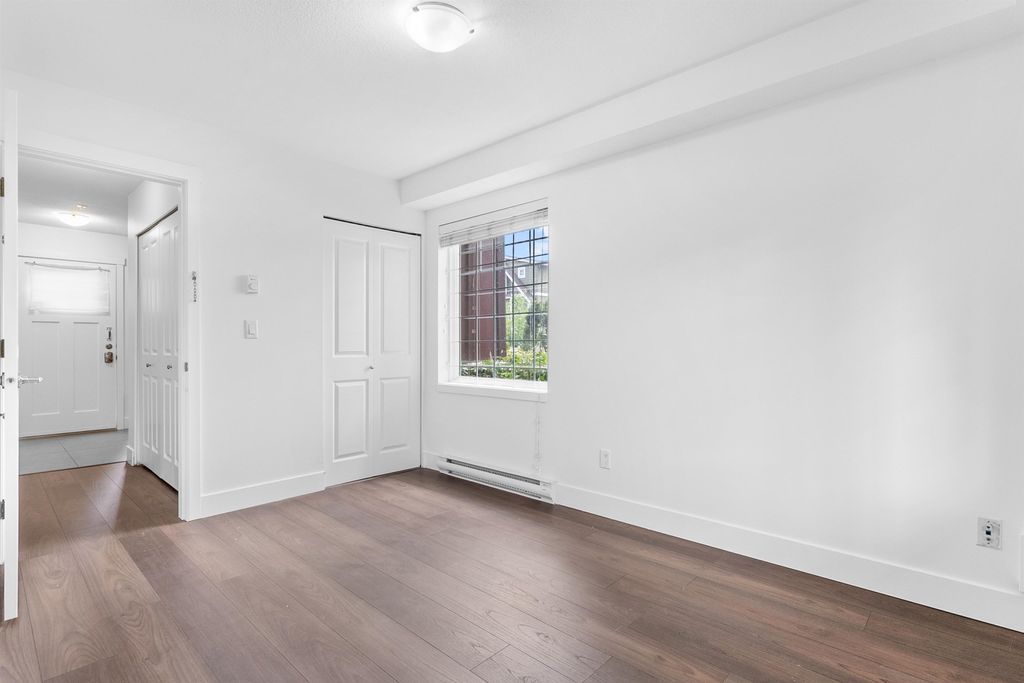 listing image 1100252455618102107