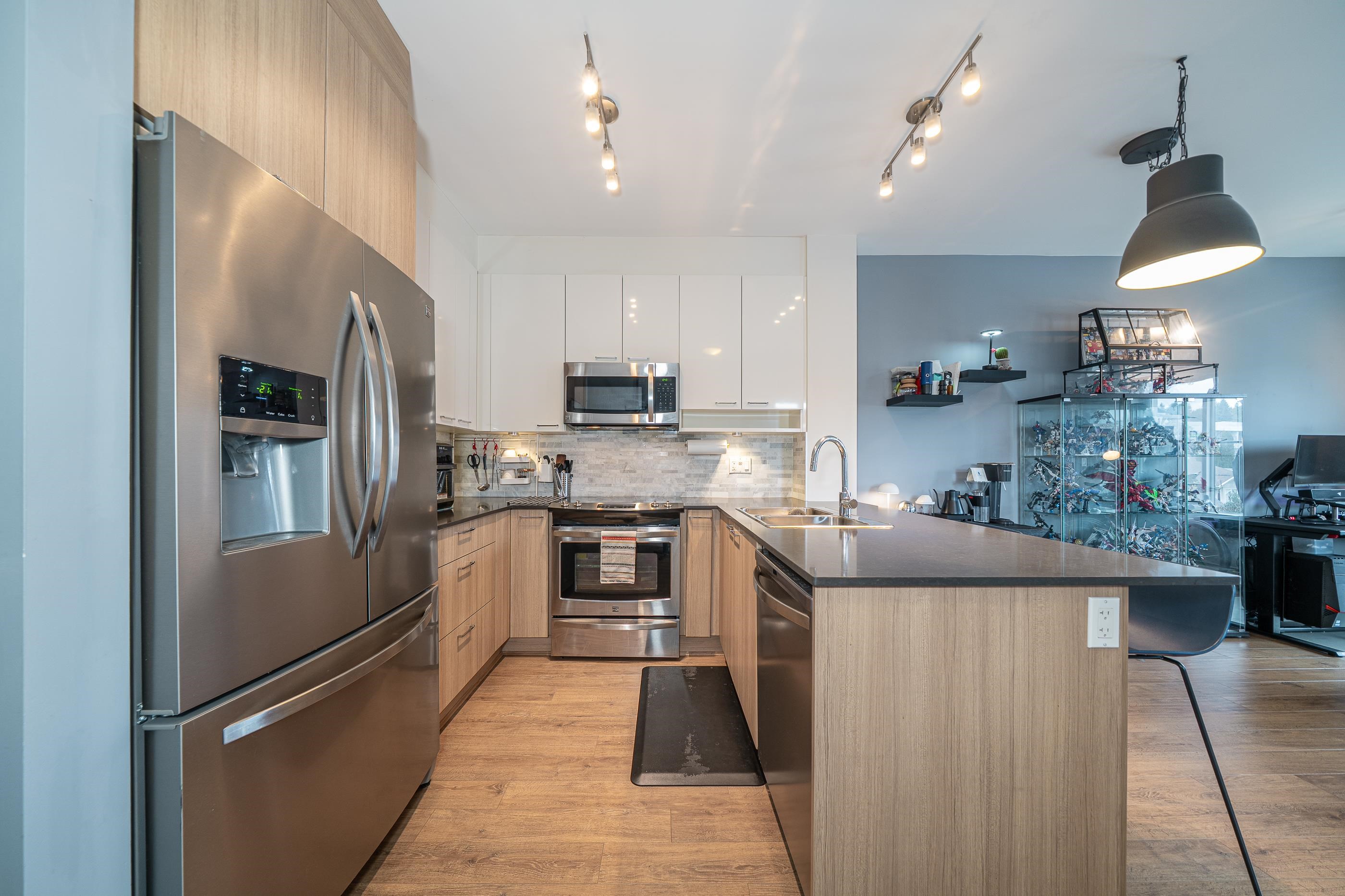 210 Lebleu Street 409