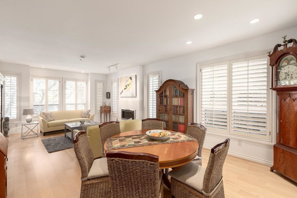 listing image 1106624138828491669