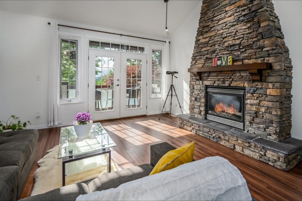 Photo of 22938 Vista Ridge Drive, Maple Ridge, BC V4R 2X3 (MLS # R3134224)