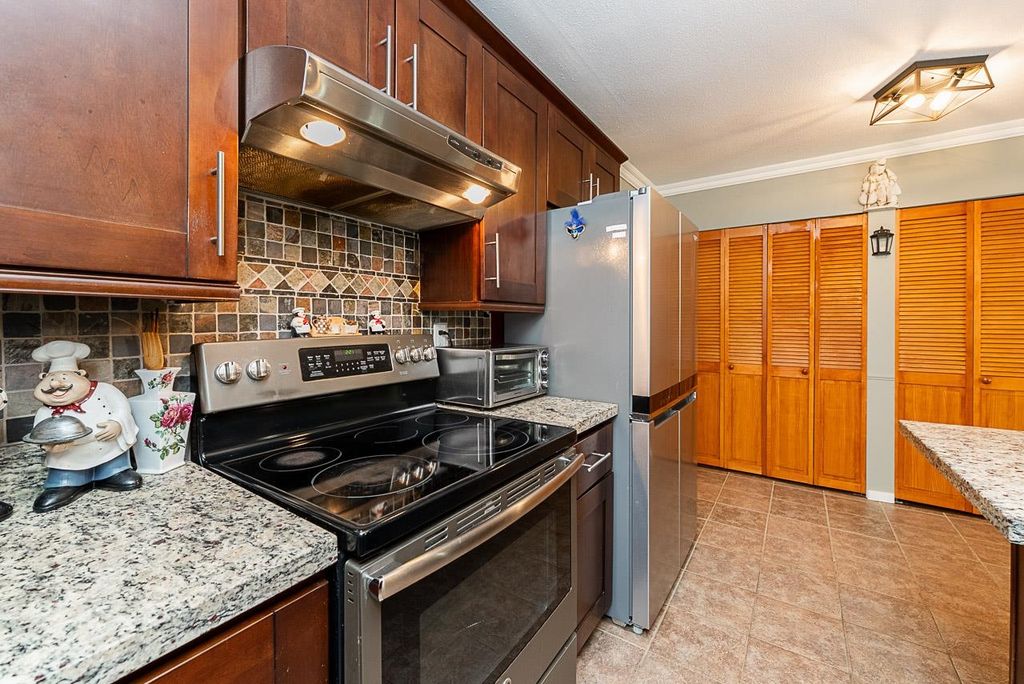 listing image 1102633138545376211