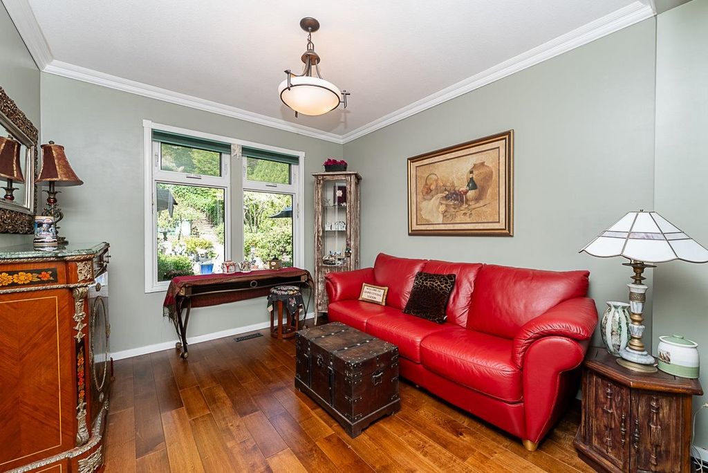 listing image 1104808161140159732