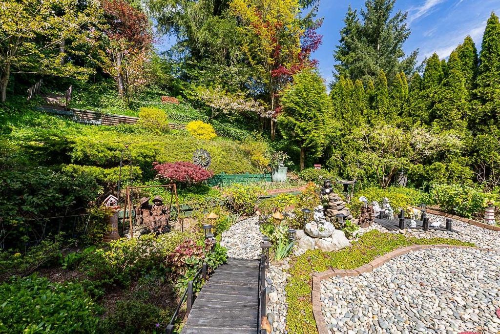 listing image 1105699814155360853