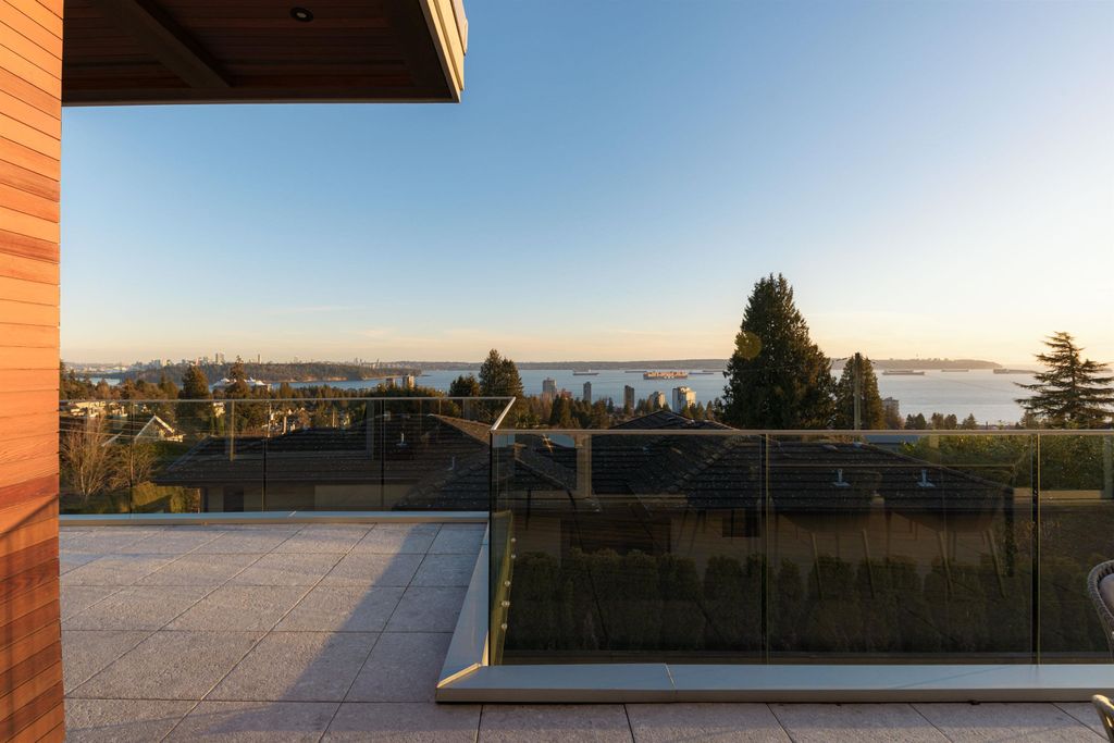 listing image 1105235923930995901
