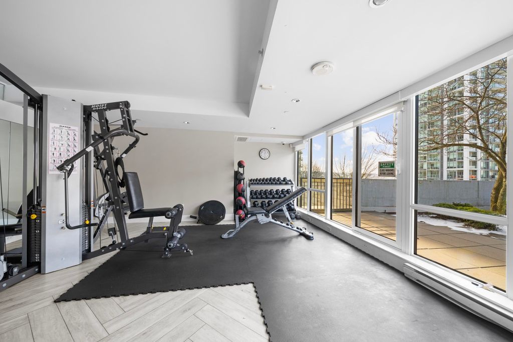 listing image 1101435914212790084