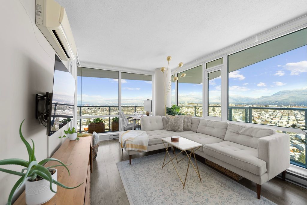listing image 1101310389452700372