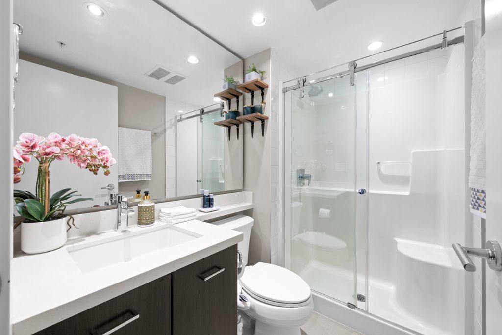 listing image 1102525000507969083