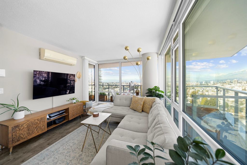 listing image 1108980872944642982