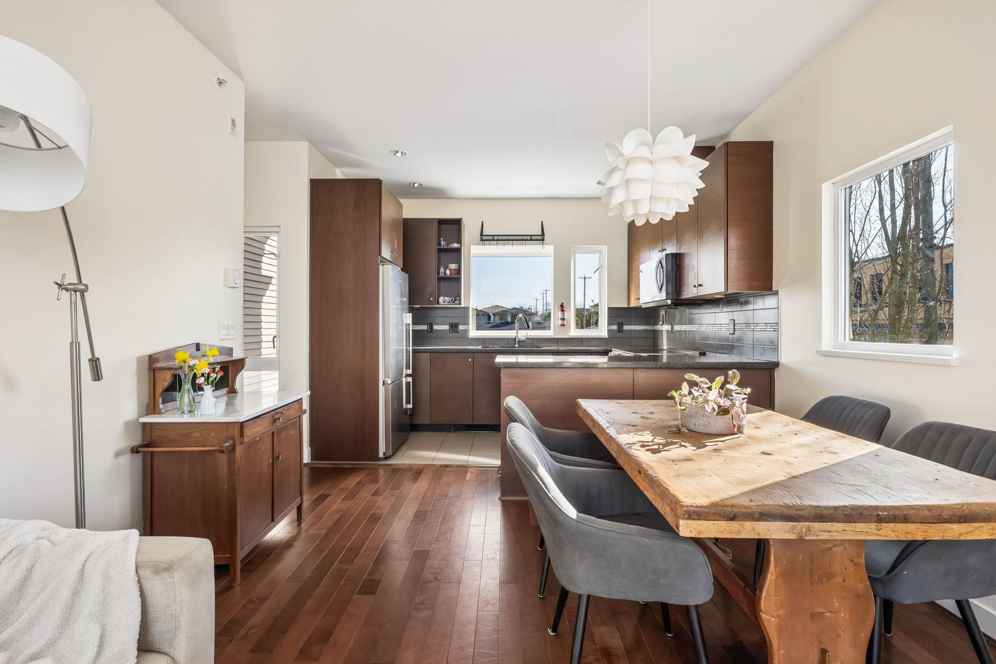 3788 Laurel Street 18