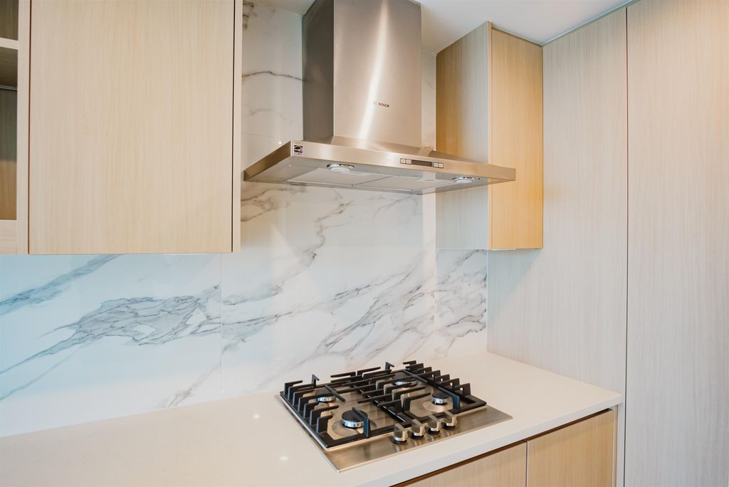 listing image 1107123531345249682