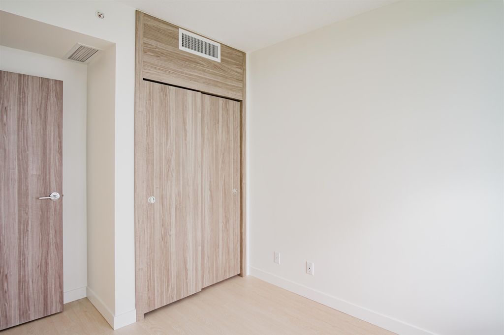 listing image 1107659220841038567