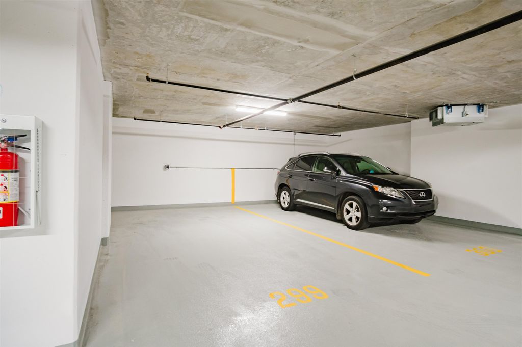 listing image 1102907070443166858