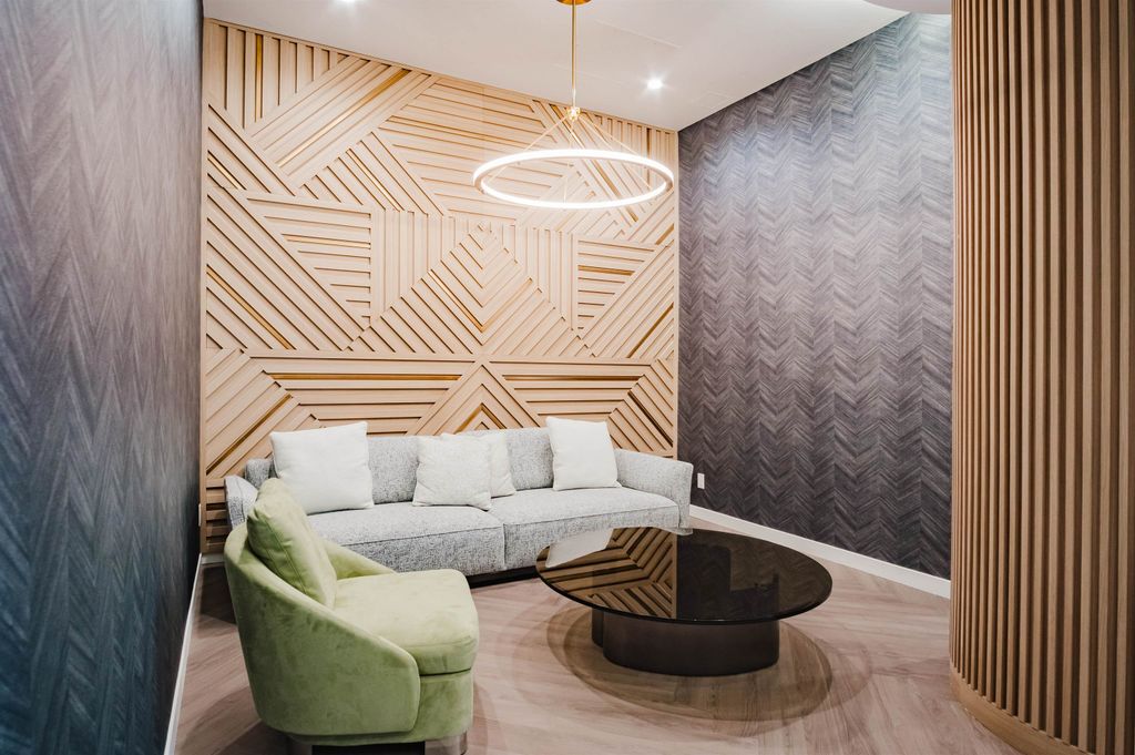 listing image 1106629326515221811