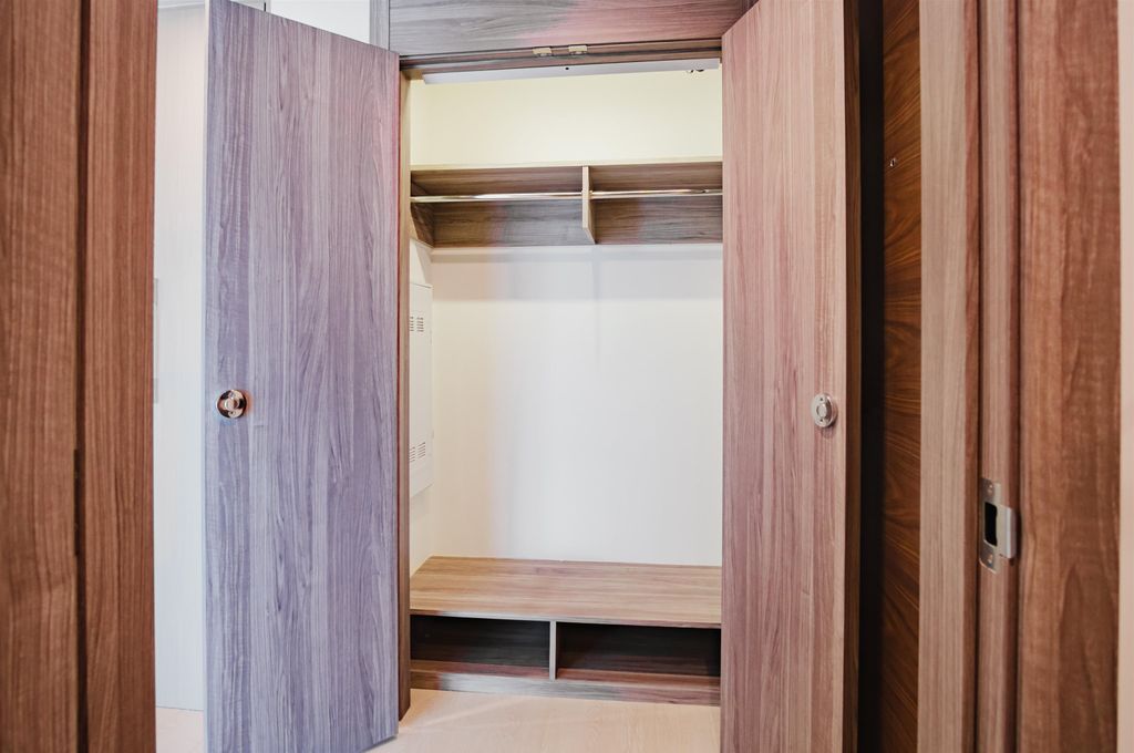 listing image 1108752450365850427