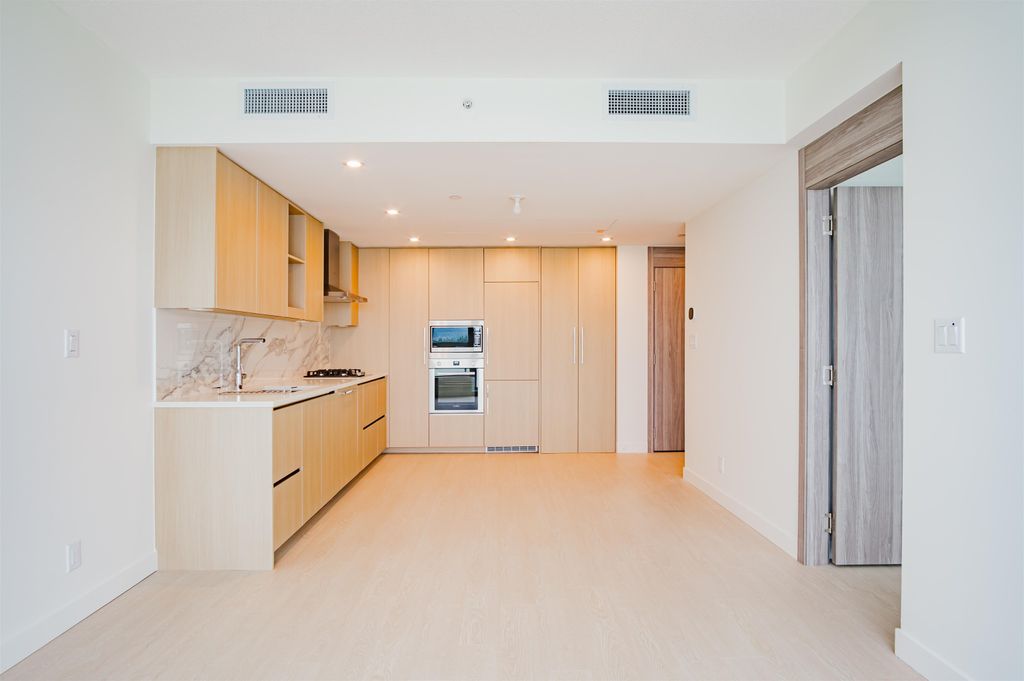 listing image 1109033882903850595