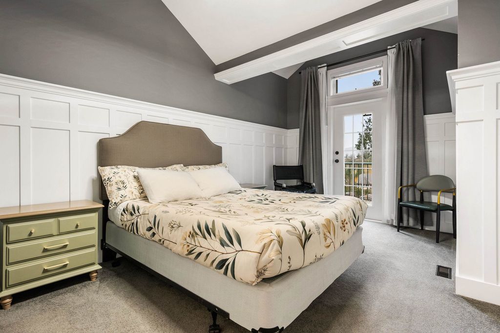 listing image 1103584774018755071