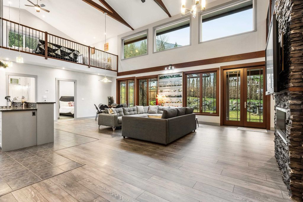 listing image 1109097514387355399