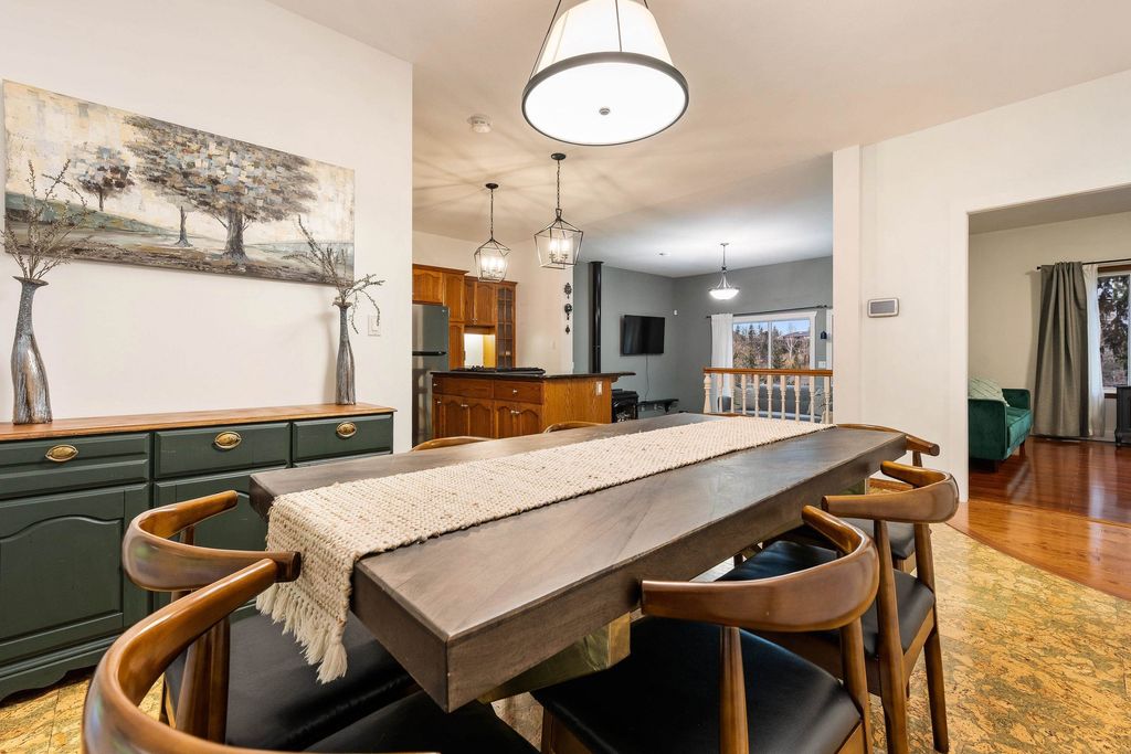 listing image 1103442686326540627