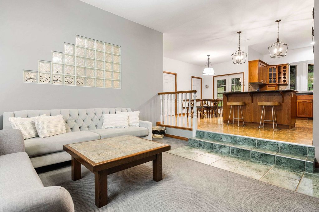 listing image 1105177727491409810