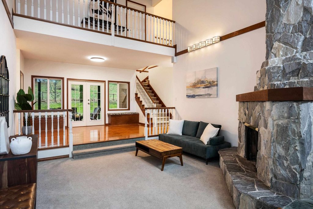 listing image 1103703391244830097
