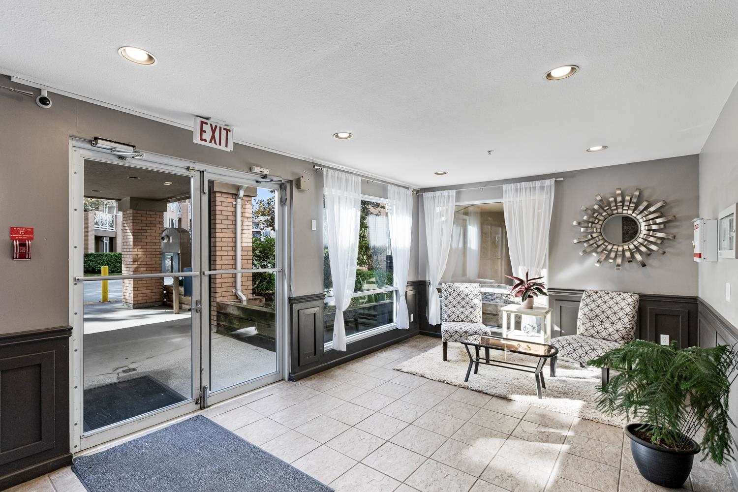 2551 Parkview Lane 227