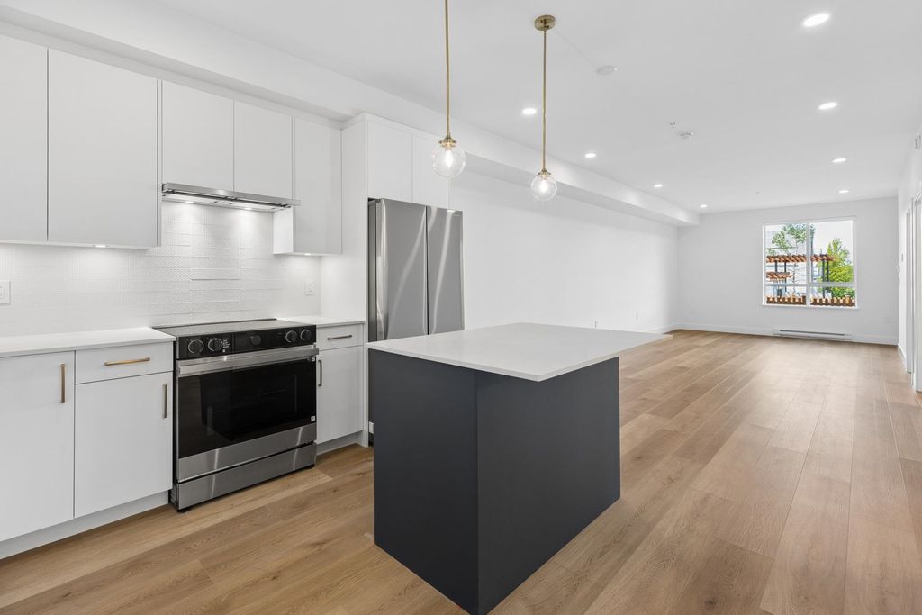 Photo of 20286 72b Avenue #102, Langley, BC V2Y 1T2 (MLS # R3124449)