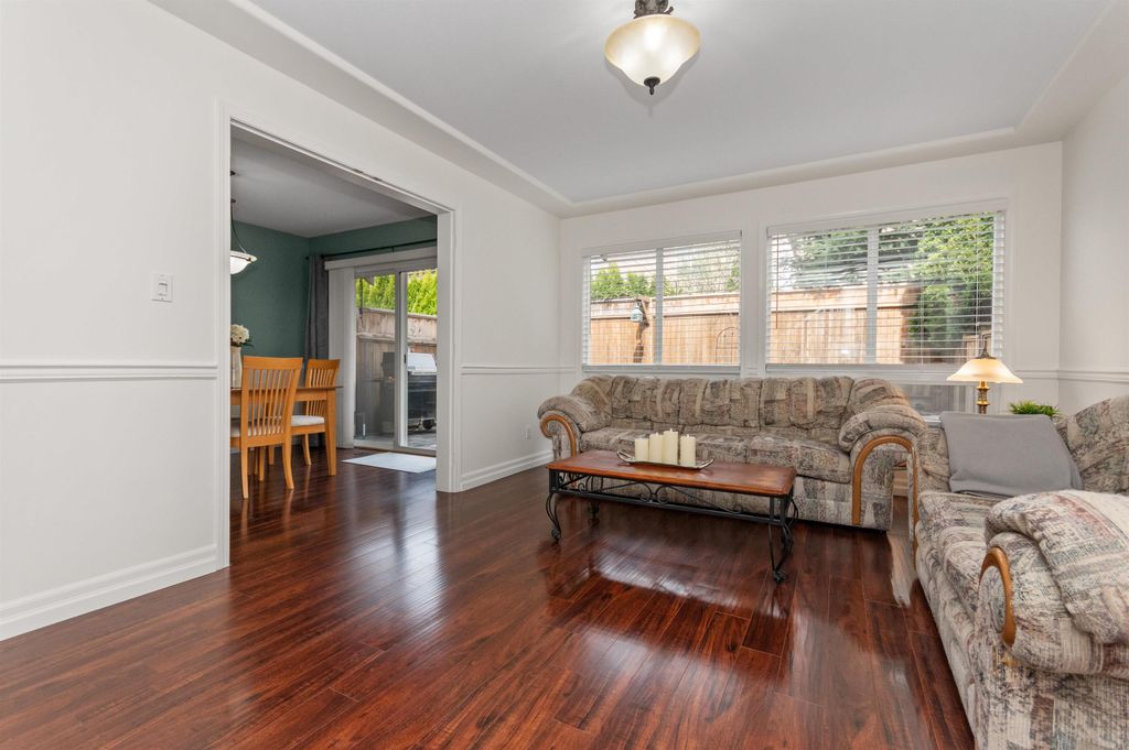 listing image 1109704921351426513