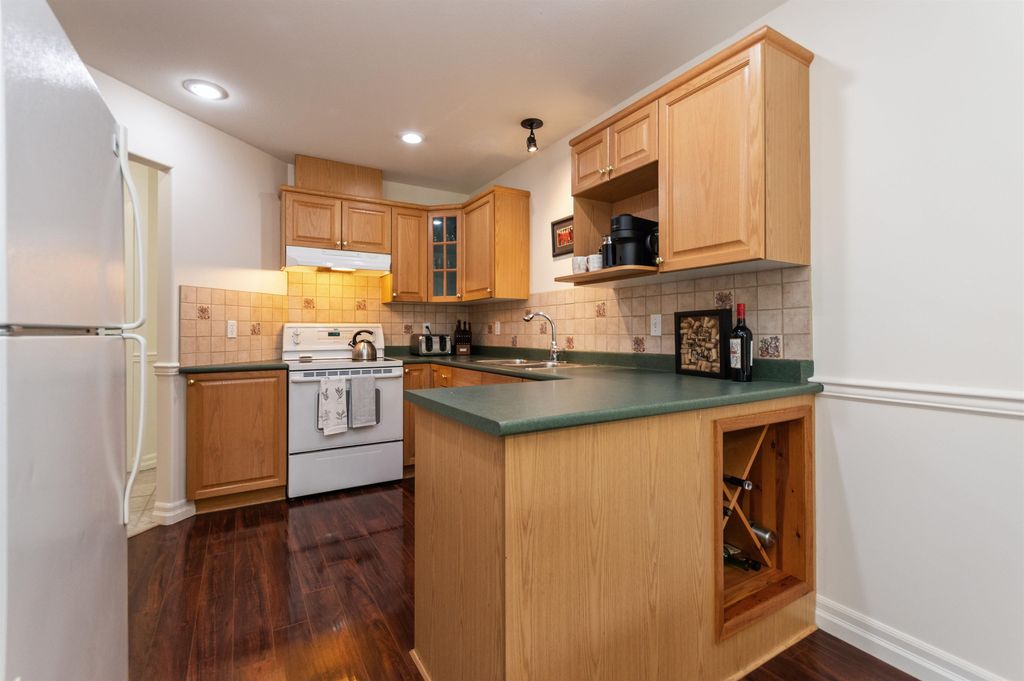 listing image 1105760374174995301