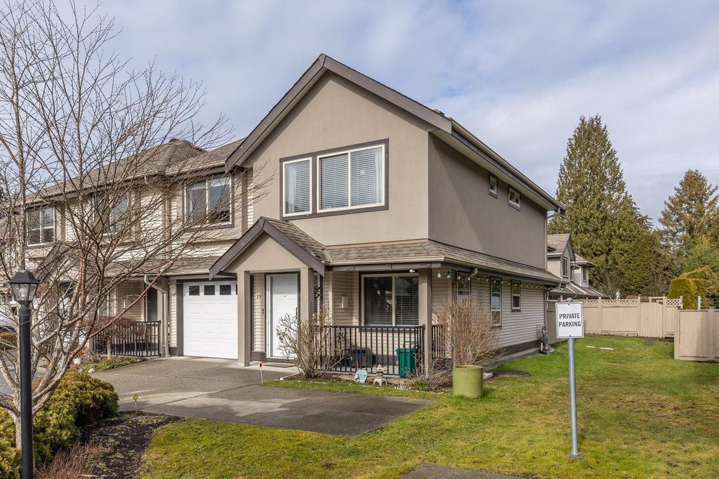 listing image 1104341454591364415