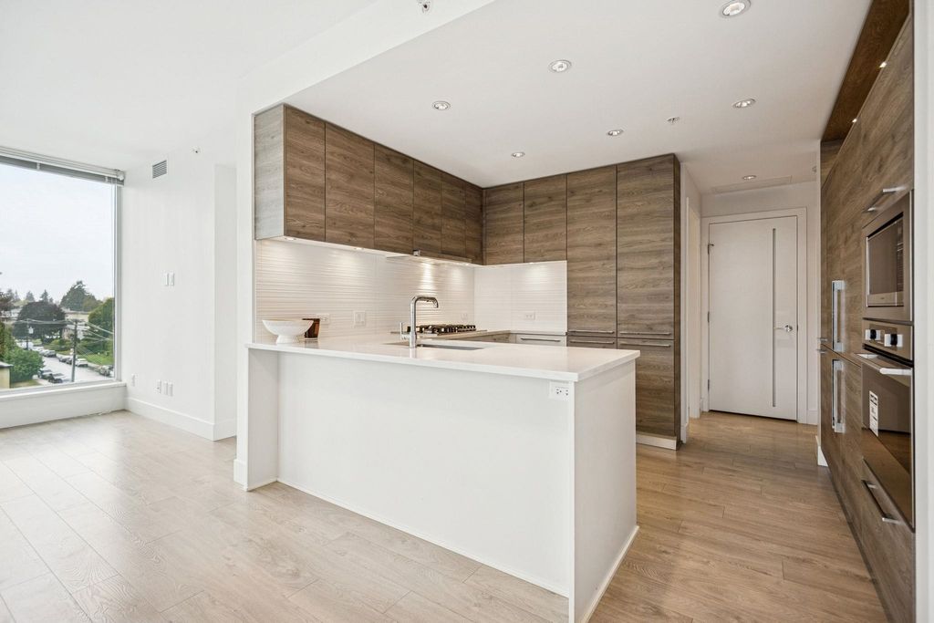 listing image 1107952784234849709