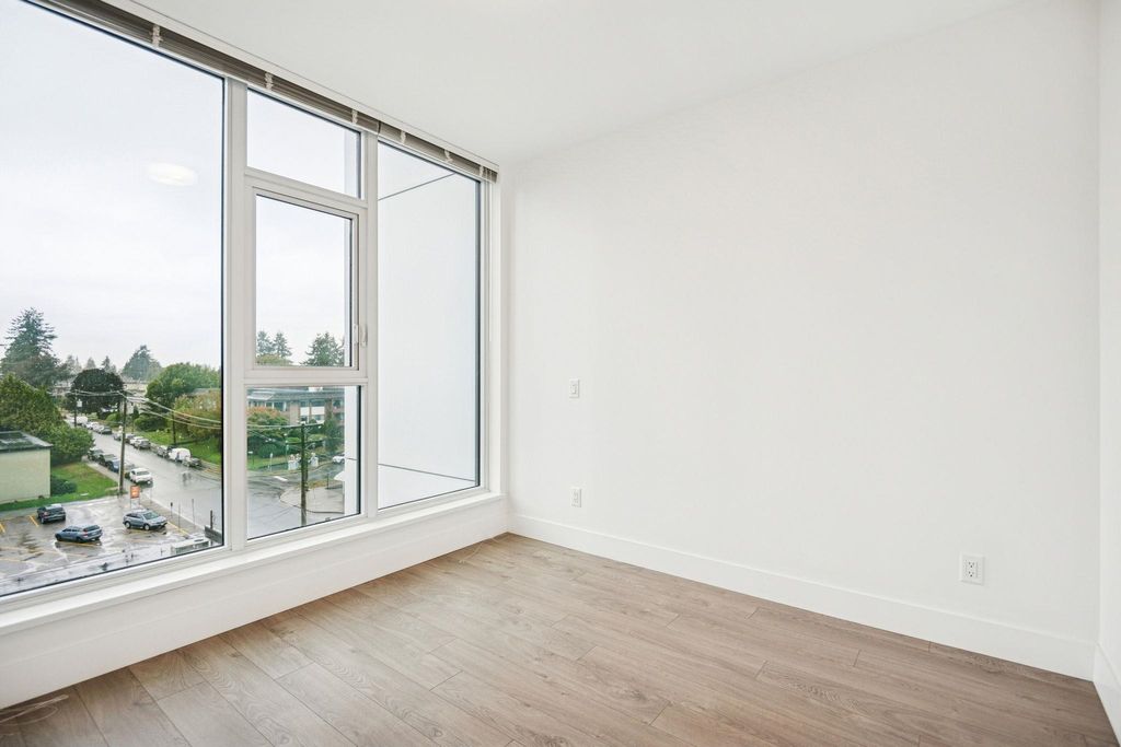 listing image 1103891717857822949