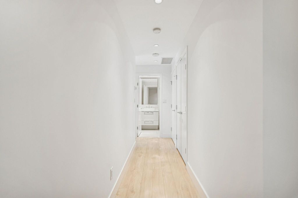 listing image 1103245492812971403