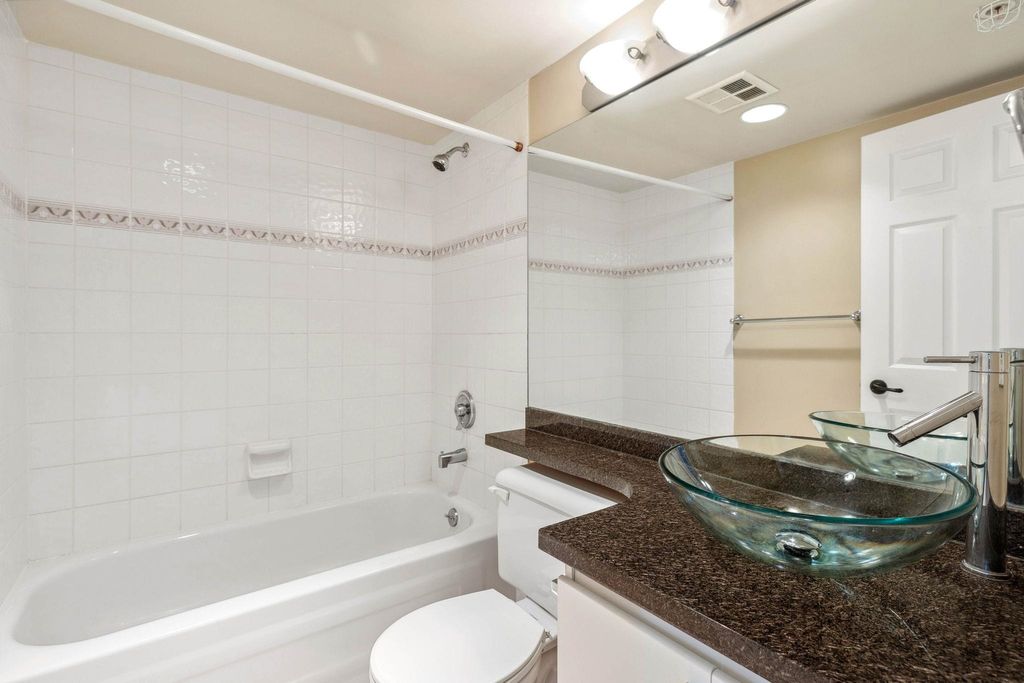 listing image 1104283868161662199