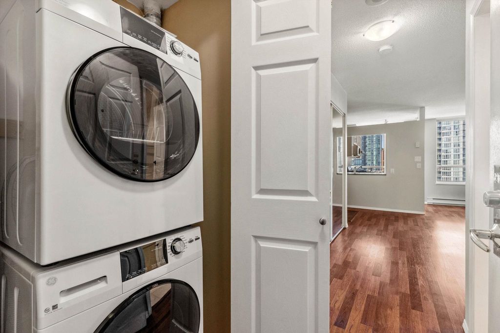 listing image 1109071476677455466