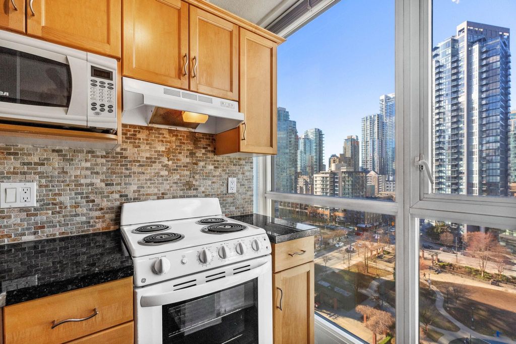 listing image 1103933337547012645