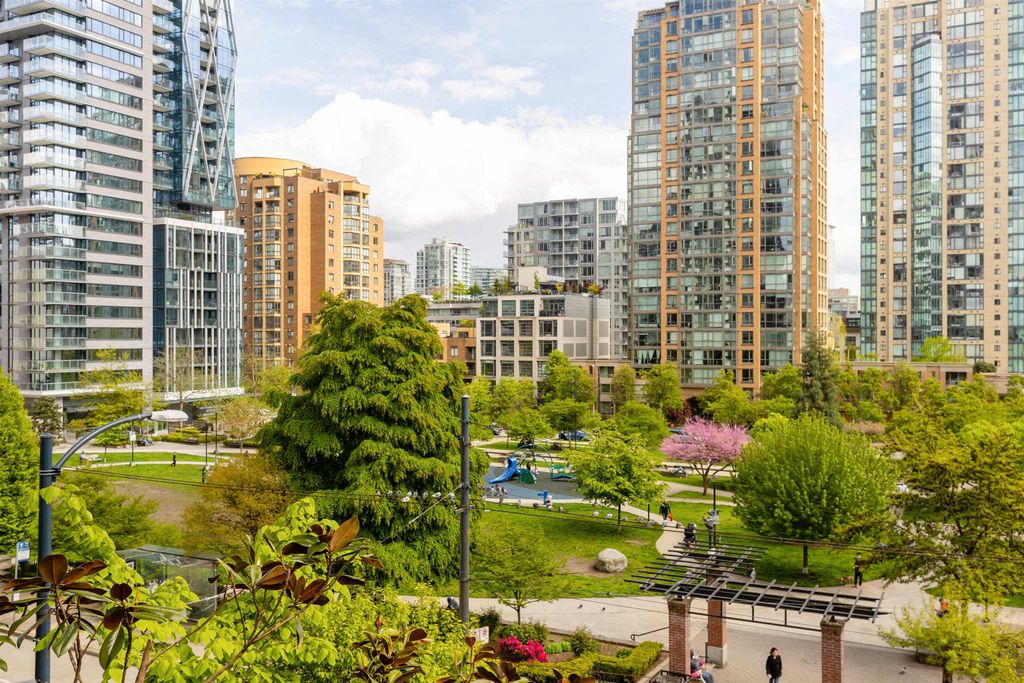 listing image 1107101140483382573