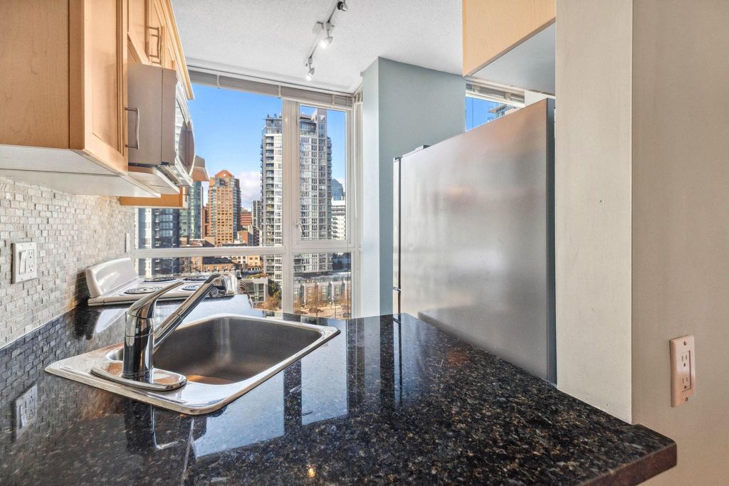 listing image 1100094402572902873