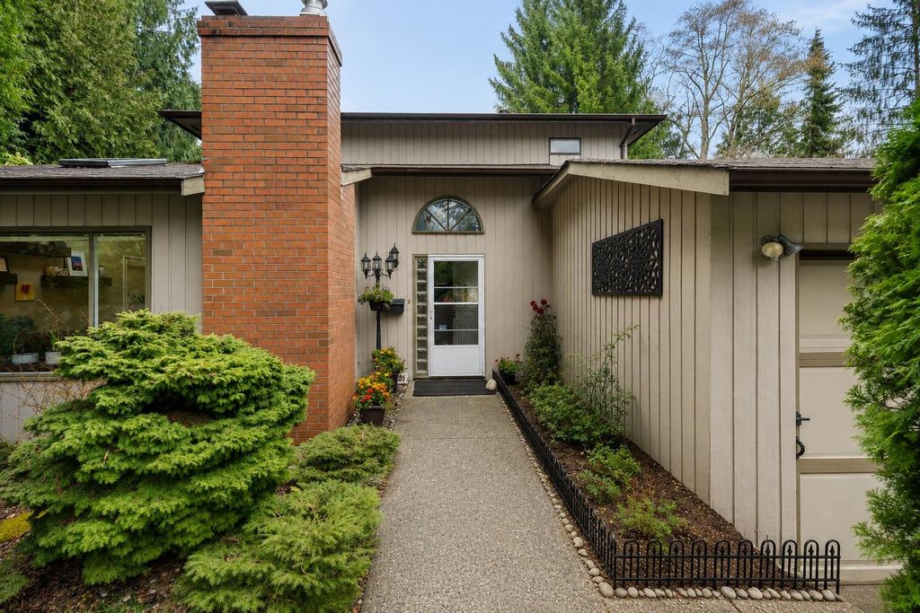 Photo of 20185 Grade Crescent, Langley, BC V3A 4J5 (MLS # R3146406)